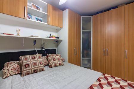 Quarto 1 de apartamento à venda com 2 quartos, 52m² em Quitaúna, Osasco