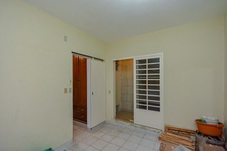 Quarto Edícula de casa à venda com 4 quartos, 360m² em Vila Anhanguera, São Paulo