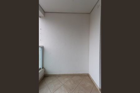 Apartamento para alugar com 64m², 2 quartos e sem vaga Apartamento para alugar com 64m², 2 quartos e sem vagaVaranda