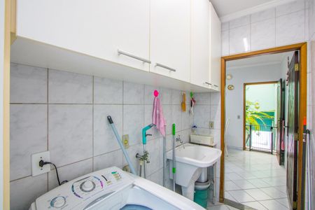 Área de serviço de casa à venda com 3 quartos, 184m² em Vila Eldizia, Santo André