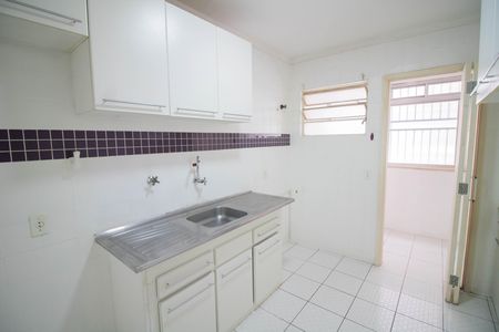 Apartamento para alugar com 77m², 2 quartos e 1 vagaCOZINHA 
