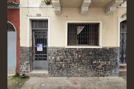 Casa à venda com 152m², 4 quartos e sem vaga Casa à venda com 152m², 4 quartos e sem vagaFachada