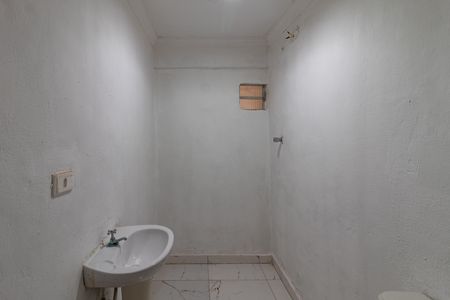 Casa à venda com 152m², 4 quartos e sem vaga Casa à venda com 152m², 4 quartos e sem vagaBanheiro social 2