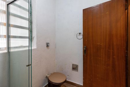 Casa à venda com 152m², 4 quartos e sem vaga Casa à venda com 152m², 4 quartos e sem vagaBanheiro social