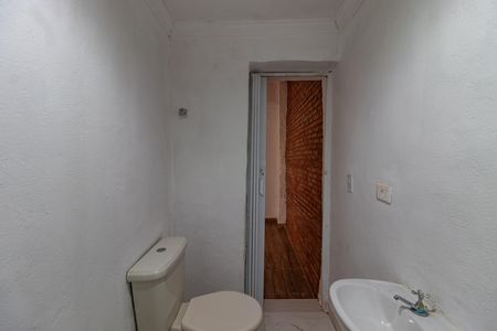 Casa à venda com 152m², 4 quartos e sem vaga Casa à venda com 152m², 4 quartos e sem vagaBanheiro social 2