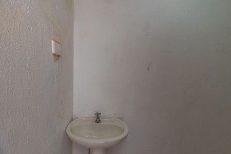 Casa à venda com 152m², 4 quartos e sem vaga Casa à venda com 152m², 4 quartos e sem vagaBanheiro de serviço