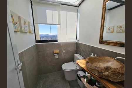 Apartamento à venda com 2 quartos, 160m² em Jardim Tupanci, Barueri