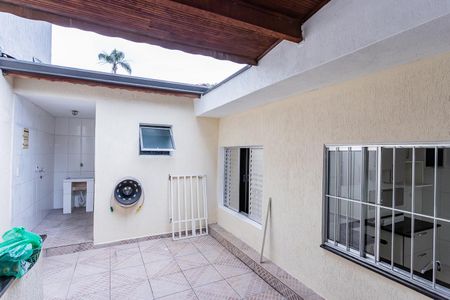 Casa para alugar com 140m², 2 quartos e sem vaga Casa para alugar com 140m², 2 quartos e sem vagaQuintal e churrasqueira