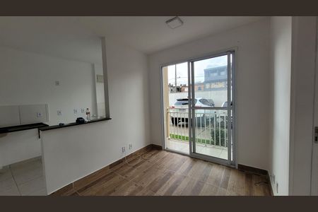 Sala de apartamento para alugar com 1 quarto, 32m² em Vila Monte Belo, Itaquaquecetuba