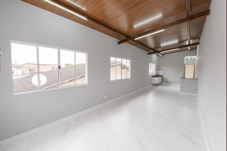 Casa para alugar com 140m², 3 quartos e 2 vagas Casa para alugar com 140m², 3 quartos e 2 vagasSala