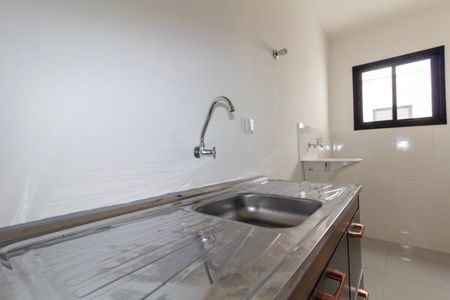 Apartamento para alugar com 39m², 2 quartos e sem vagaCozinha e Área de Serviço
