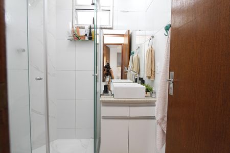 Apartamento à venda com 55m², 3 quartos e 1 vagaBanheiro Social