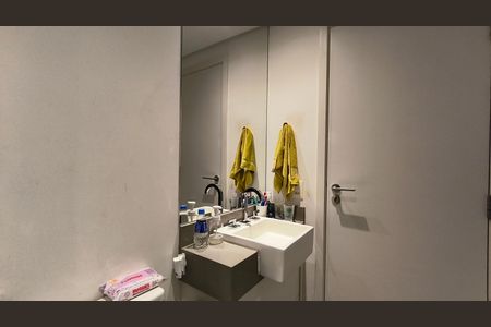 Apartamento para alugar com 128m², 3 quartos e 2 vagas Apartamento para alugar com 128m², 3 quartos e 2 vagasBanheiro da Suíte 2