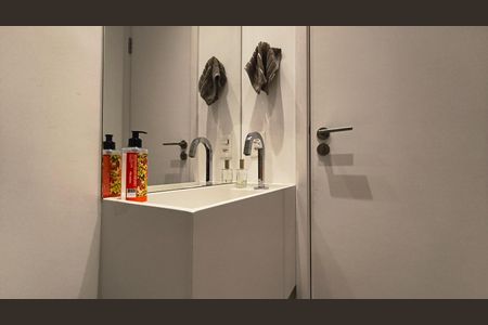 Apartamento para alugar com 128m², 3 quartos e 2 vagas Apartamento para alugar com 128m², 3 quartos e 2 vagasLavabo