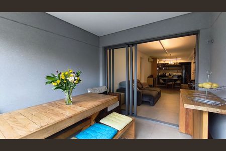 Apartamento para alugar com 128m², 3 quartos e 2 vagas Apartamento para alugar com 128m², 3 quartos e 2 vagasVaranda