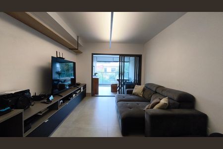 Apartamento para alugar com 128m², 3 quartos e 2 vagas Apartamento para alugar com 128m², 3 quartos e 2 vagasSala