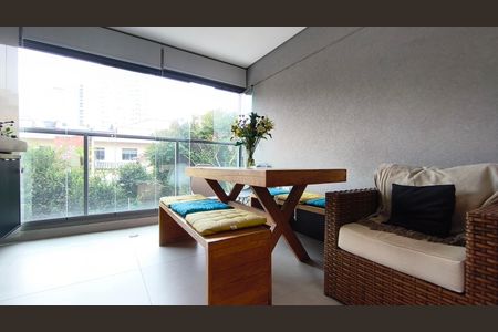 Apartamento para alugar com 128m², 3 quartos e 2 vagas Apartamento para alugar com 128m², 3 quartos e 2 vagasVaranda