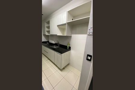 Cozinha de apartamento para alugar com 2 quartos, 48m² em Cenaculo, Belo Horizonte