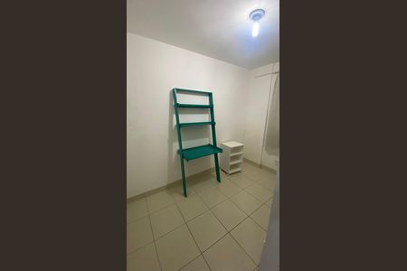 Quarto de apartamento para alugar com 2 quartos, 48m² em Cenaculo, Belo Horizonte