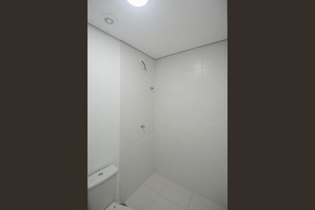 Banheiro de kitnet/studio para alugar com 1 quarto, 24m² em Rudge Ramos, São Bernardo do Campo