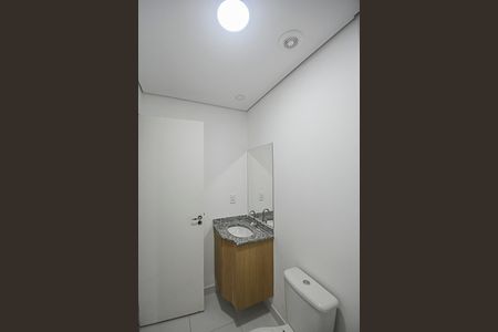 Banheiro de kitnet/studio para alugar com 1 quarto, 24m² em Rudge Ramos, São Bernardo do Campo