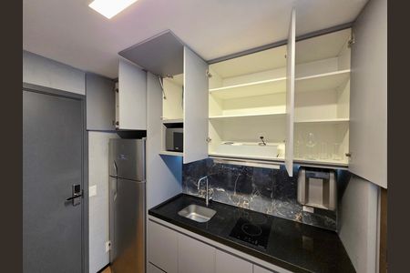Studio para alugar com 32m², 1 quarto e sem vagaArmários
