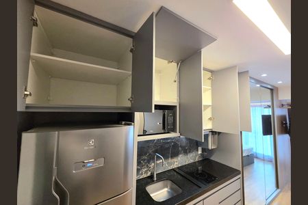 Studio para alugar com 32m², 1 quarto e sem vagaArmários