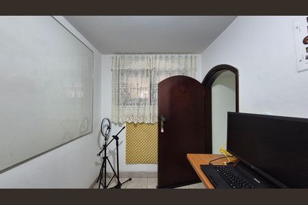 Casa à venda com 195m², 3 quartos e 4 vagas