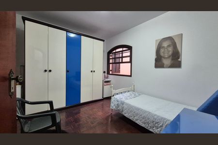 Casa à venda com 195m², 3 quartos e 4 vagas