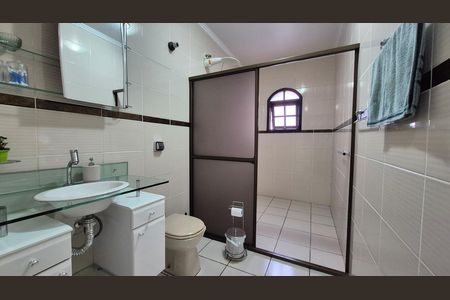 Casa à venda com 195m², 3 quartos e 4 vagas