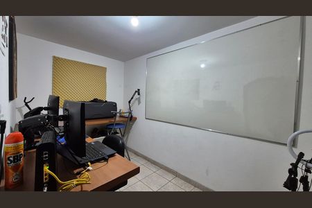 Casa à venda com 195m², 3 quartos e 4 vagas