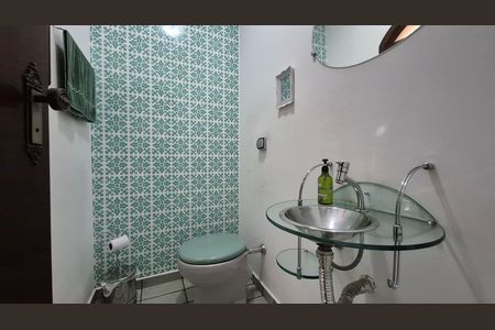 Casa à venda com 195m², 3 quartos e 4 vagas