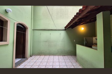 Casa à venda com 195m², 3 quartos e 4 vagas