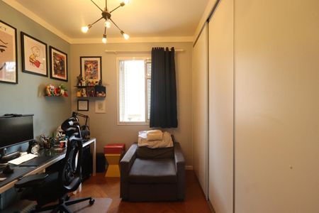 Casa de condomínio para alugar com 245m², 3 quartos e 4 vagasSuíte 2