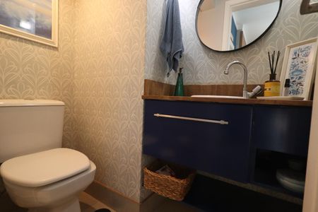 Casa de condomínio para alugar com 245m², 3 quartos e 4 vagasLavabo