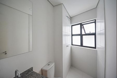 Banheiro de kitnet/studio para alugar com 1 quarto, 24m² em Rudge Ramos, São Bernardo do Campo