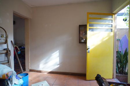 Casa à venda com 200m², 4 quartos e 1 vaga Casa à venda com 200m², 4 quartos e 1 vagaQuarto de Serviço