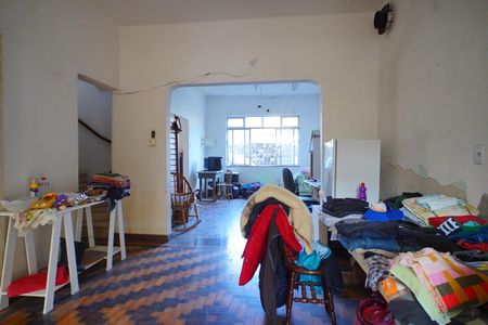 Casa à venda com 200m², 4 quartos e 1 vaga Casa à venda com 200m², 4 quartos e 1 vagaSala