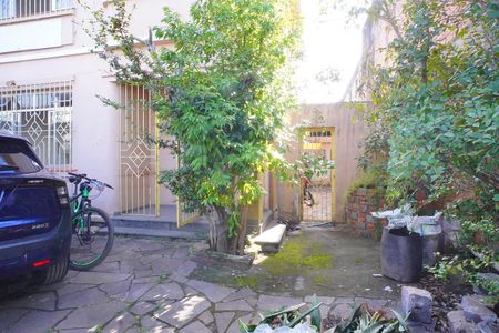 Casa à venda com 200m², 4 quartos e 1 vaga Casa à venda com 200m², 4 quartos e 1 vagaPátio