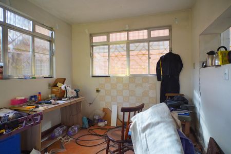 Casa à venda com 200m², 4 quartos e 1 vaga Casa à venda com 200m², 4 quartos e 1 vagaCozinha
