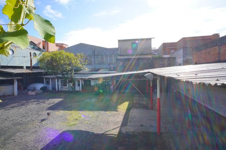 Casa à venda com 200m², 4 quartos e 1 vaga Casa à venda com 200m², 4 quartos e 1 vagaPátio