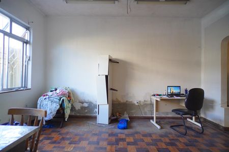 Casa à venda com 200m², 4 quartos e 1 vaga Casa à venda com 200m², 4 quartos e 1 vagaSala
