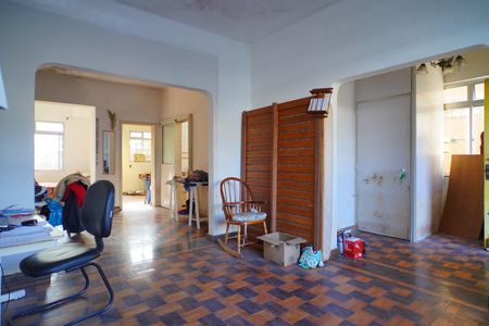 Casa à venda com 200m², 4 quartos e 1 vaga Casa à venda com 200m², 4 quartos e 1 vagaSala
