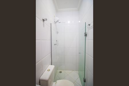 Casa à venda com 450m², 4 quartos e 4 vagas Casa à venda com 450m², 4 quartos e 4 vagasBanheiro de serviço