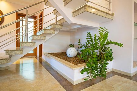Casa à venda com 450m², 4 quartos e 4 vagas Casa à venda com 450m², 4 quartos e 4 vagasSala