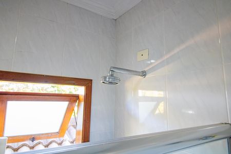Casa à venda com 450m², 4 quartos e 4 vagas Casa à venda com 450m², 4 quartos e 4 vagasBanheiro Social
