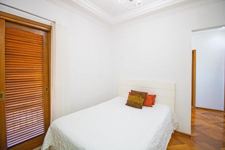 Casa à venda com 450m², 4 quartos e 4 vagas Casa à venda com 450m², 4 quartos e 4 vagasSuíte 2