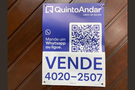 Casa à venda com 450m², 4 quartos e 4 vagas Casa à venda com 450m², 4 quartos e 4 vagasPlaquinha