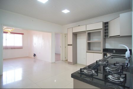 Casa para alugar com 110m², 2 quartos e 2 vagasCozinha