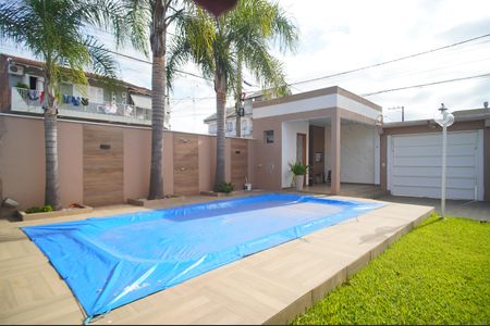 Casa para alugar com 110m², 2 quartos e 2 vagasÁrea comum - Piscina